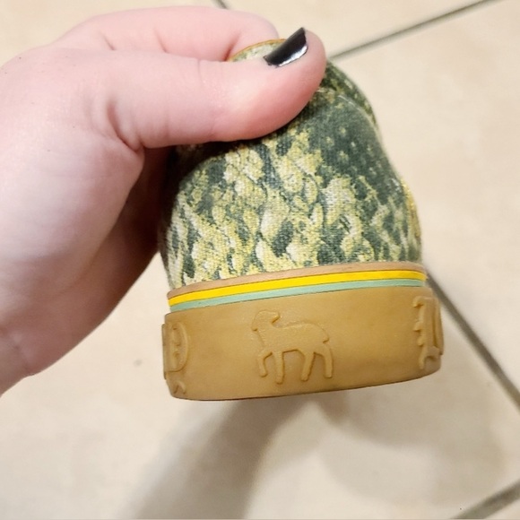 ✨🆕L.A.M.B x Royal Elastics RARE Snakeskin Print Slip-On Sneakers!Sz 8!!✨🌈 - Picture 5 of 5